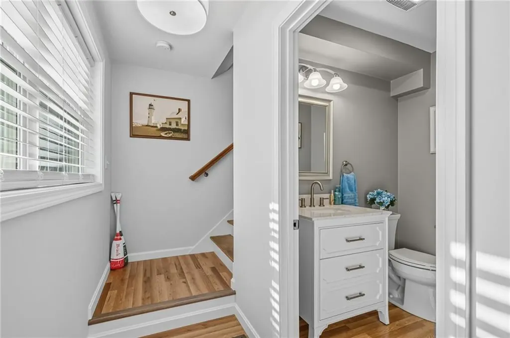 21 Wuddall Avenue Warwick RI 02889