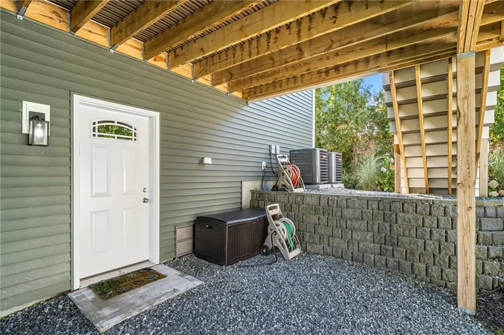 21 Wuddall Avenue Warwick RI 02889