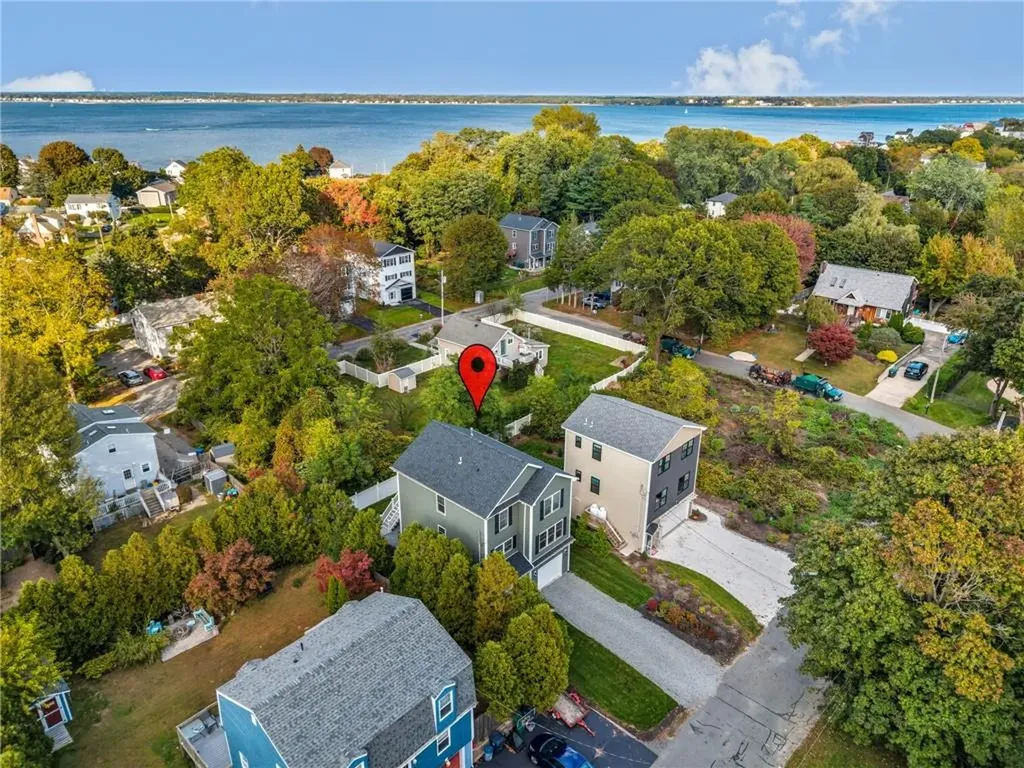 21 Wuddall Avenue Warwick RI 02889