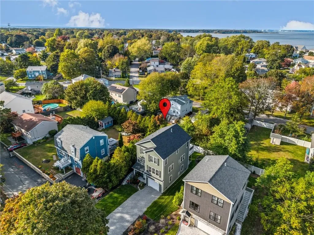 21 Wuddall Avenue Warwick RI 02889