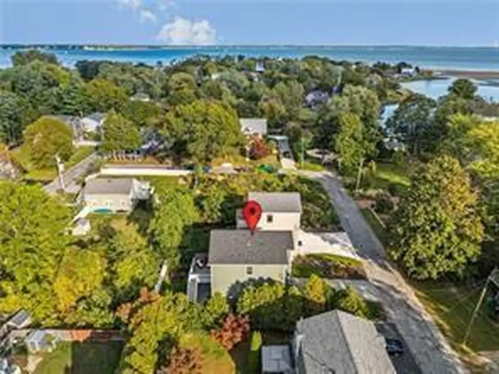 21 Wuddall Avenue Warwick RI 02889