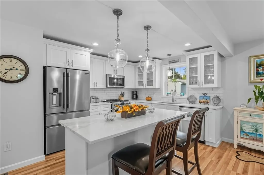 21 Wuddall Avenue Warwick RI 02889