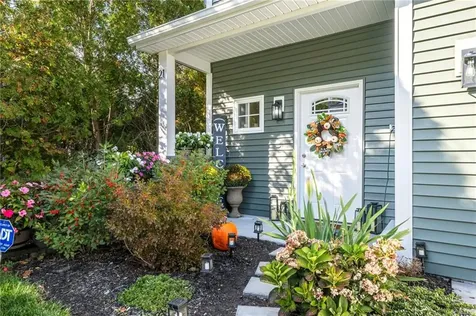 21 Wuddall Avenue Warwick RI 02889