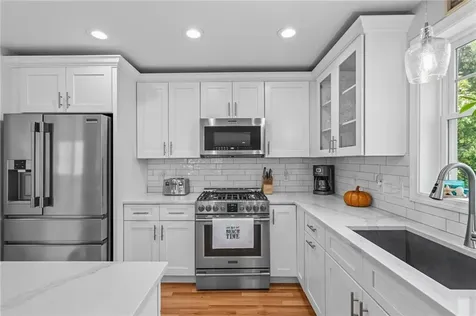 21 Wuddall Avenue Warwick RI 02889