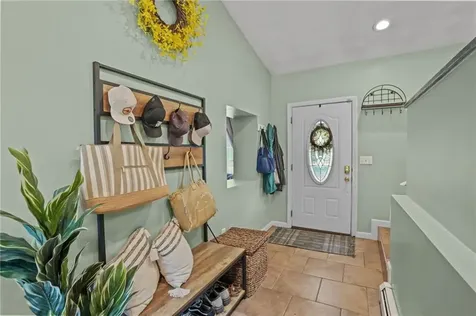 273 Main Street Cranston RI 02823