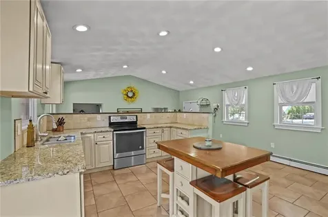 273 Main Street Cranston RI 02823