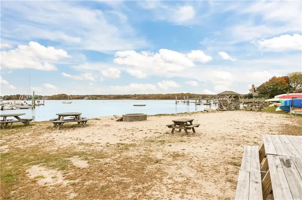 103 Cedar Island Road Narragansett RI 02882