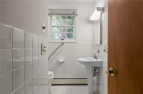 103 Cedar Island Road Narragansett RI 02882