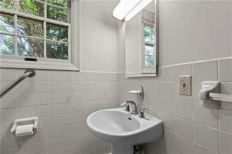 103 Cedar Island Road Narragansett RI 02882