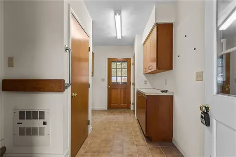 103 Cedar Island Road Narragansett RI 02882