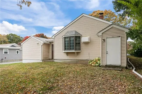 103 Cedar Island Road Narragansett RI 02882