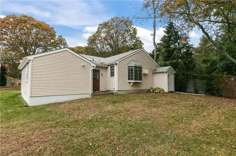 103 Cedar Island Road Narragansett RI 02882