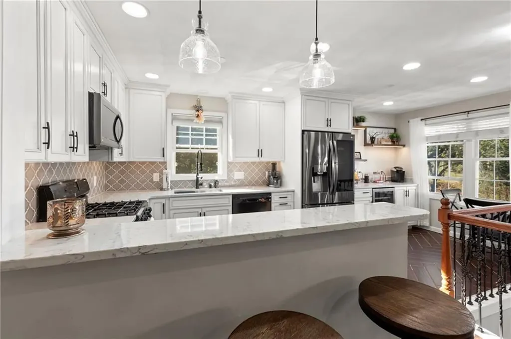 16 Marconi Street Providence RI 02909