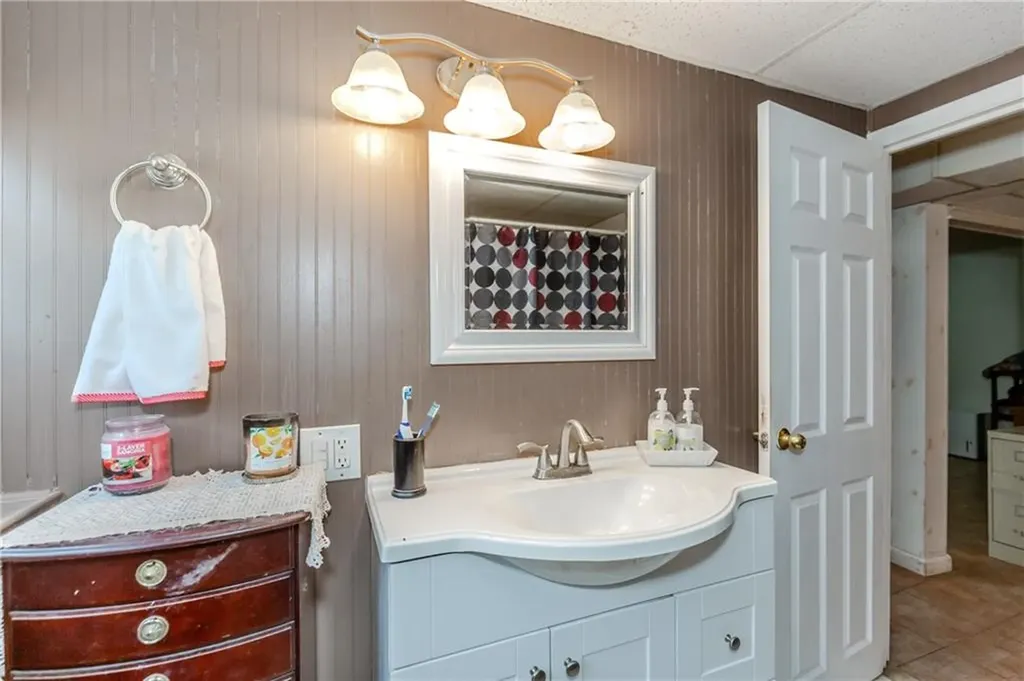 91 Curry Road Cranston RI 02920