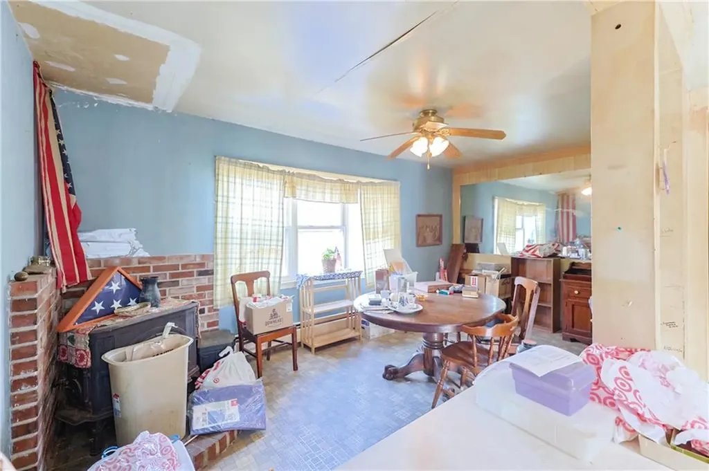 418 River Road Lincoln RI 02865