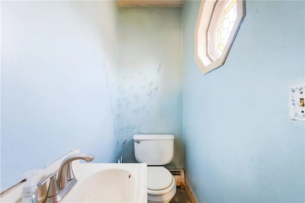 418 River Road Lincoln RI 02865
