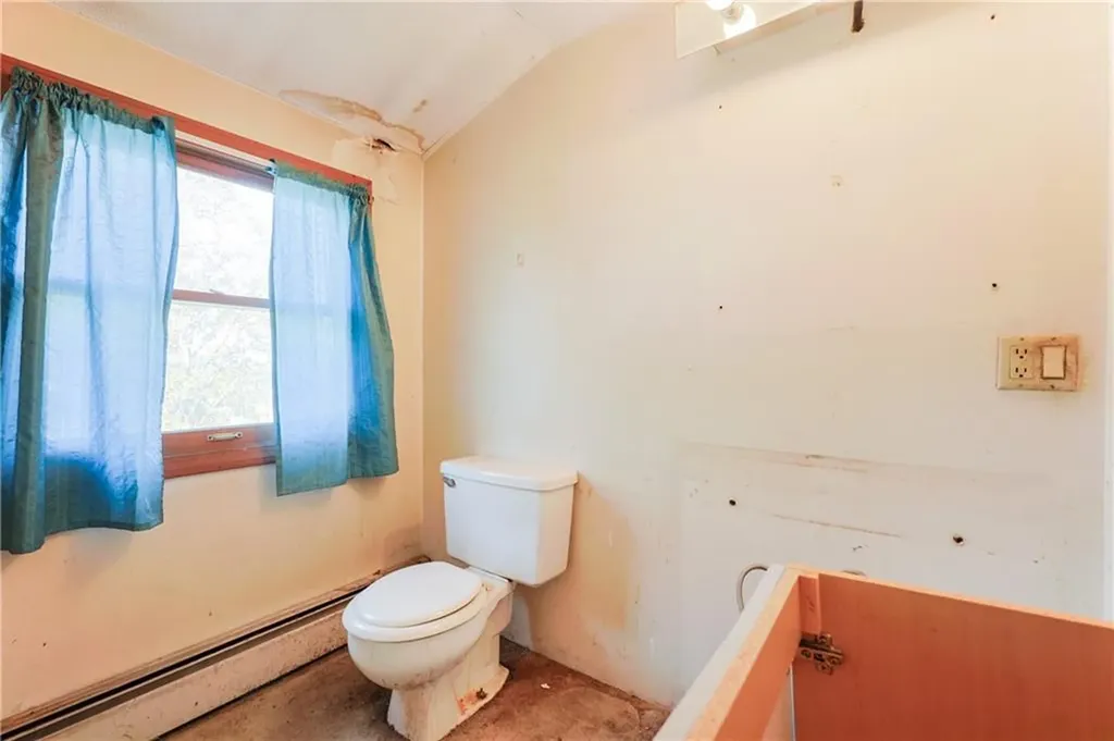 418 River Road Lincoln RI 02865