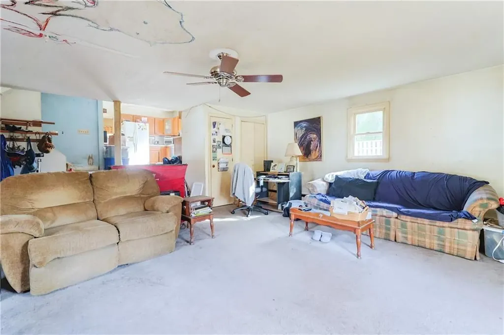 418 River Road Lincoln RI 02865