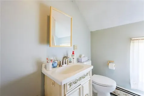 418 River Road Lincoln RI 02865