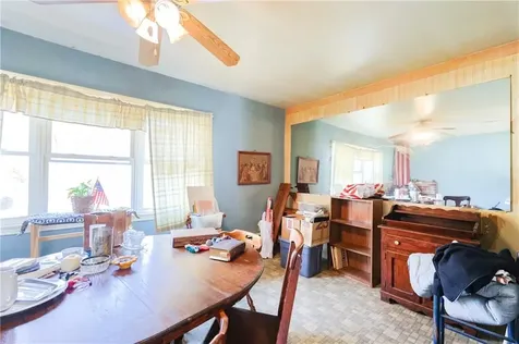 418 River Road Lincoln RI 02865