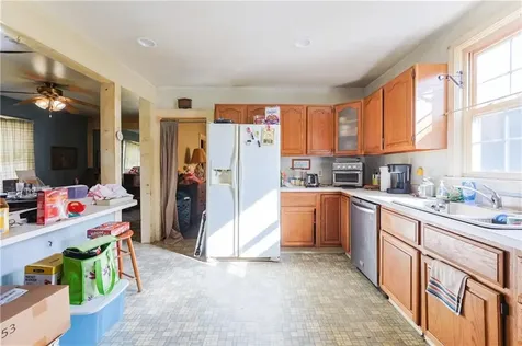 418 River Road Lincoln RI 02865