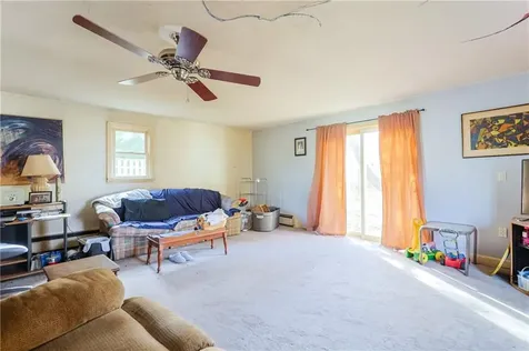 418 River Road Lincoln RI 02865