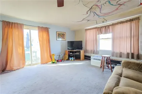 418 River Road Lincoln RI 02865