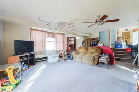 418 River Road Lincoln RI 02865