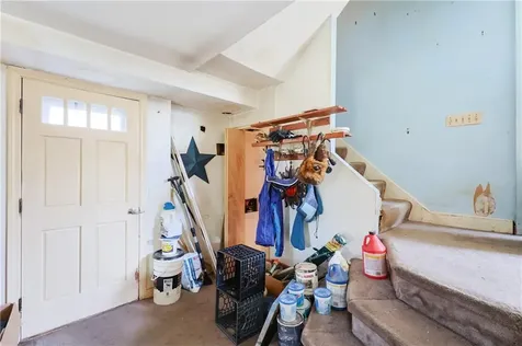 418 River Road Lincoln RI 02865