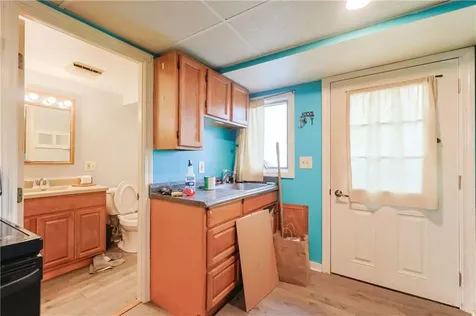 418 River Road Lincoln RI 02865