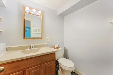 418 River Road Lincoln RI 02865