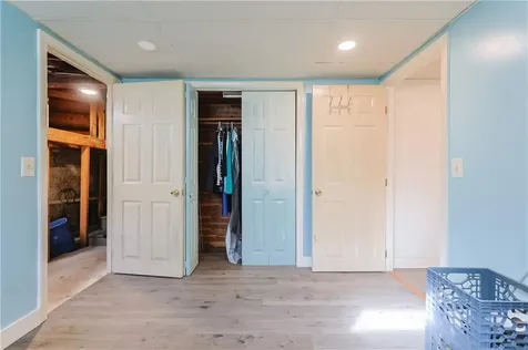 418 River Road Lincoln RI 02865