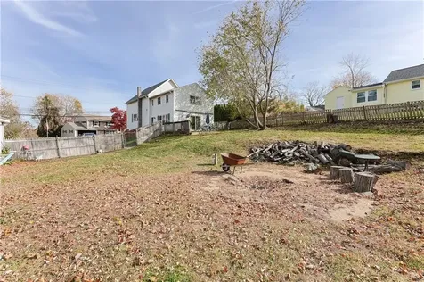 418 River Road Lincoln RI 02865