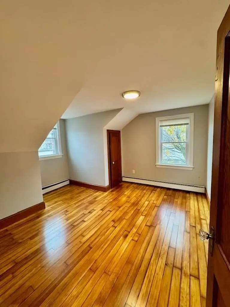 62 York Avenue Pawtucket RI 02860