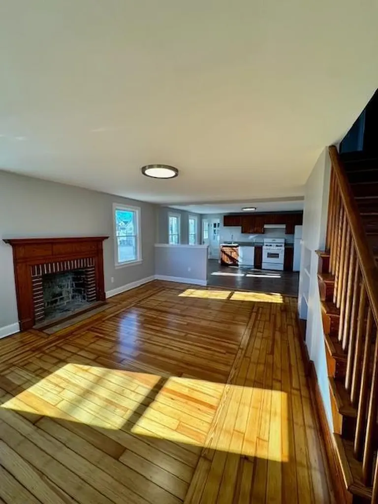 62 York Avenue Pawtucket RI 02860