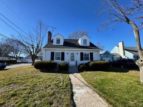 62 York Avenue Pawtucket RI 02860