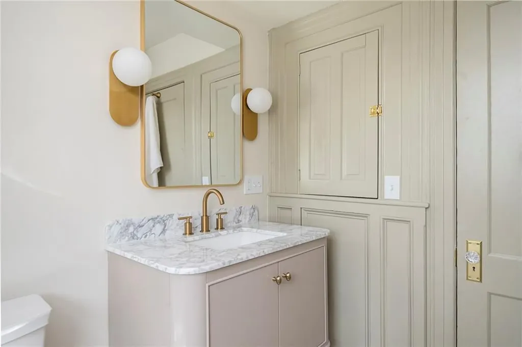 294 Cole Avenue Providence RI 02906