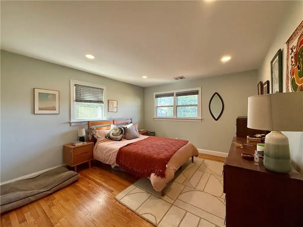 11 Holmes Street Westerly RI 02891
