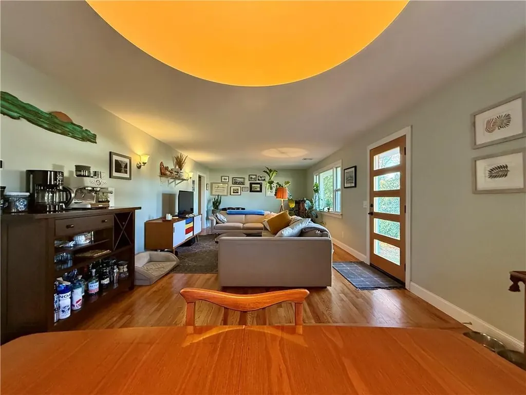 11 Holmes Street Westerly RI 02891