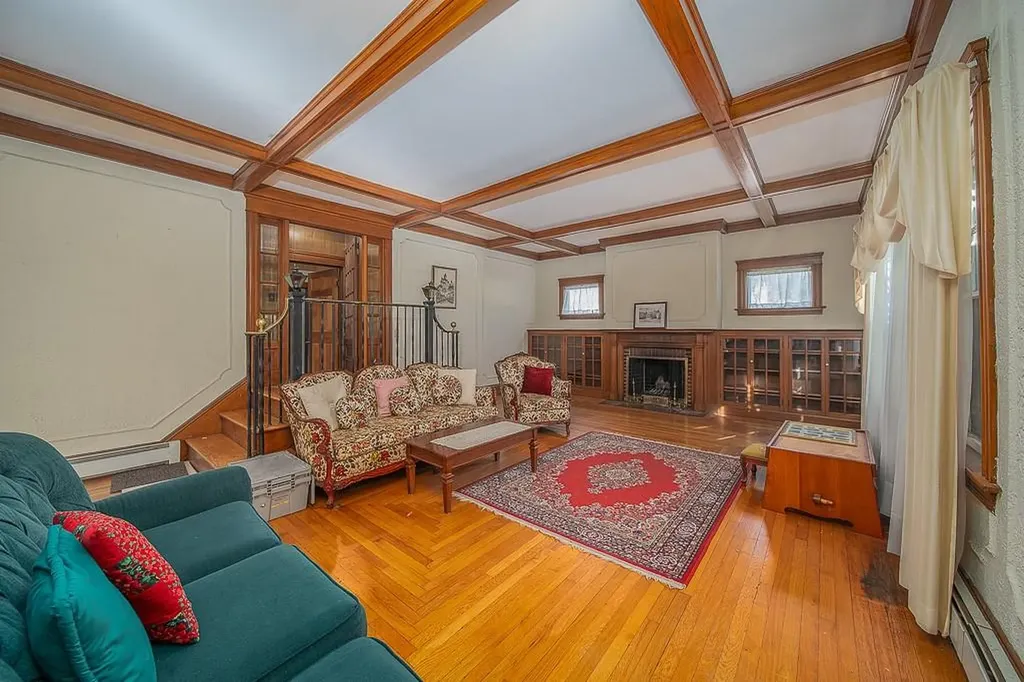 30 White Rock Road Warwick RI 02889