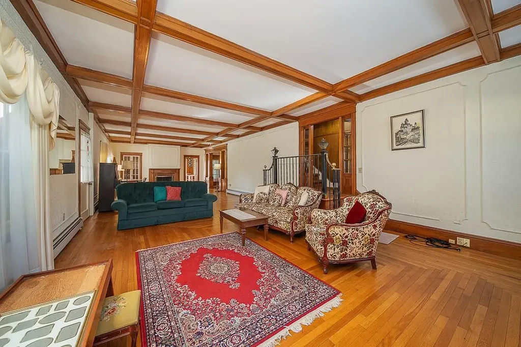 30 White Rock Road Warwick RI 02889