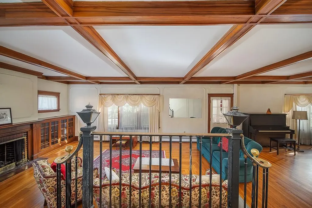 30 White Rock Road Warwick RI 02889