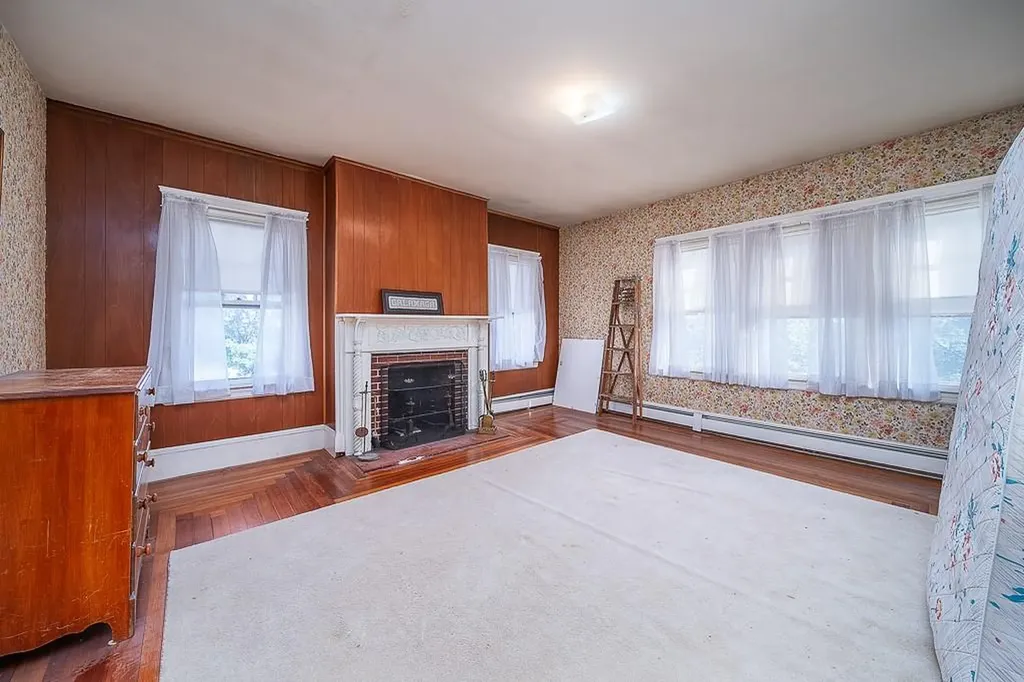 30 White Rock Road Warwick RI 02889