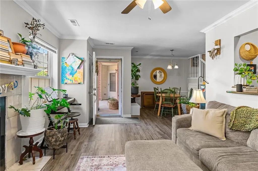 626 Smithfield Road North Providence RI 02904