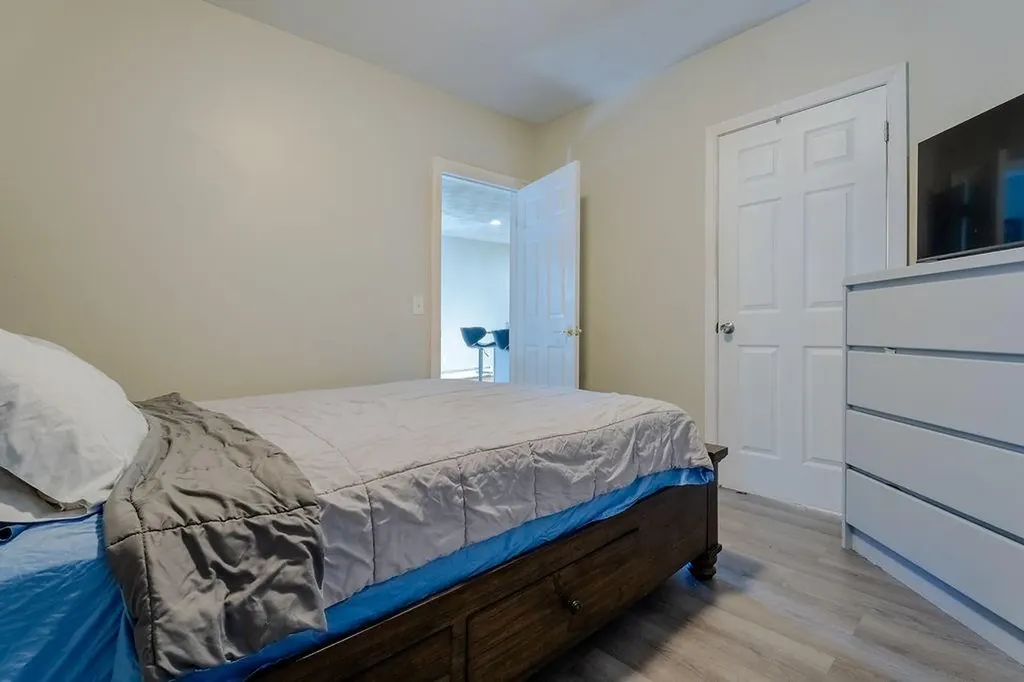 66 Lawn Street Providence RI 02908