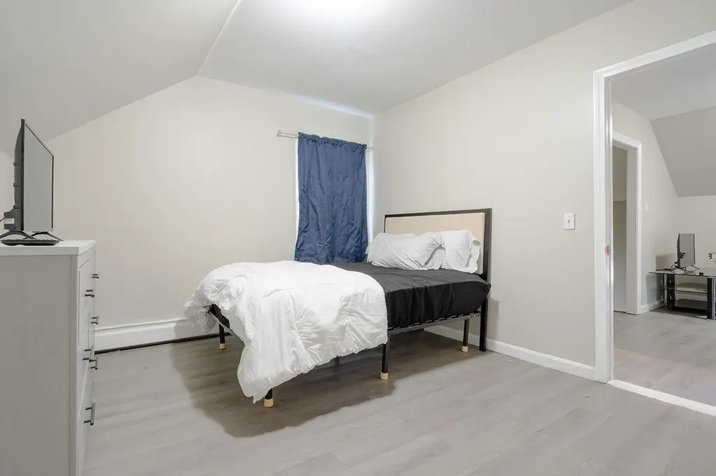 66 Lawn Street Providence RI 02908