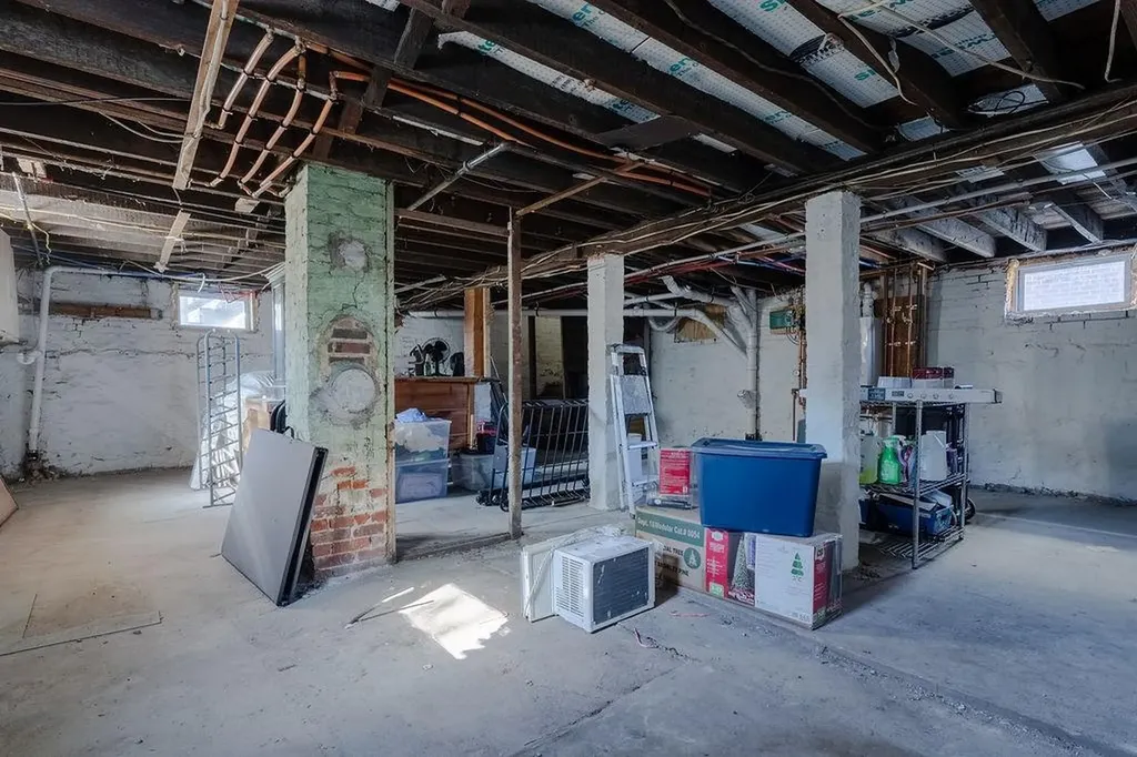 66 Lawn Street Providence RI 02908