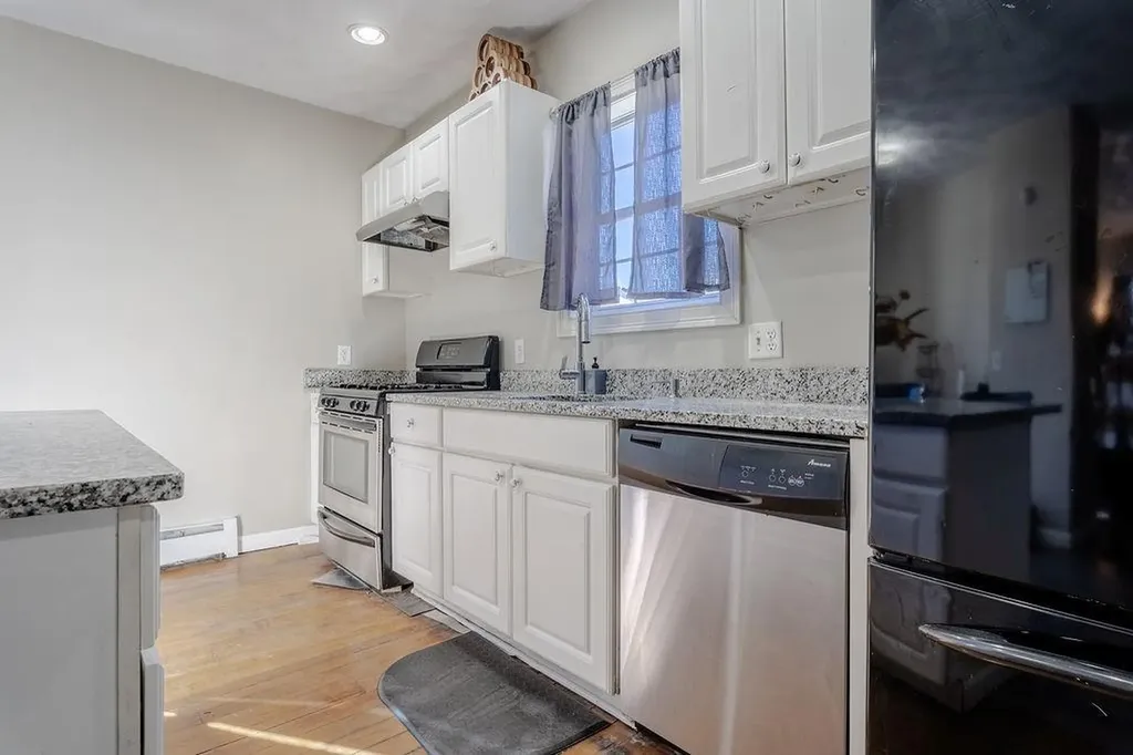 66 Lawn Street Providence RI 02908