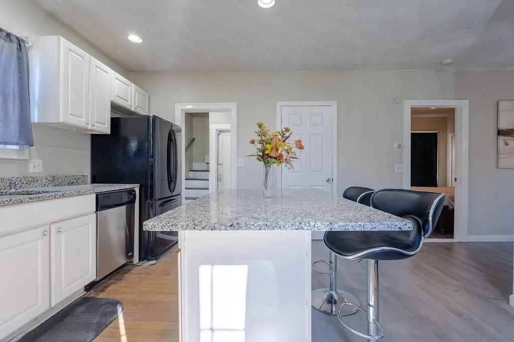 66 Lawn Street Providence RI 02908