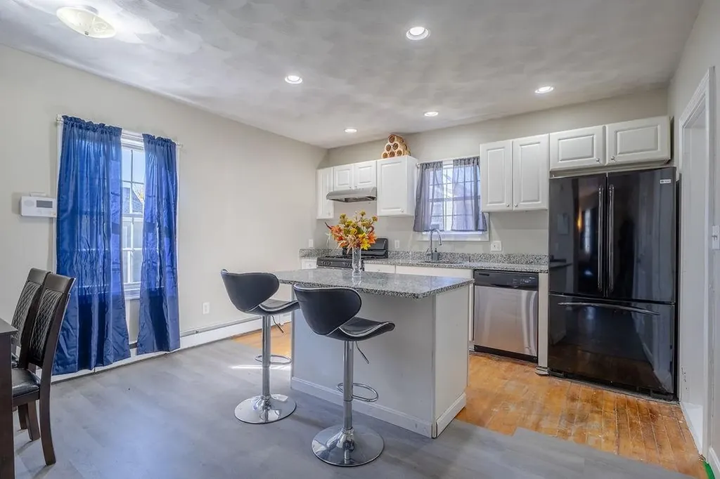 66 Lawn Street Providence RI 02908